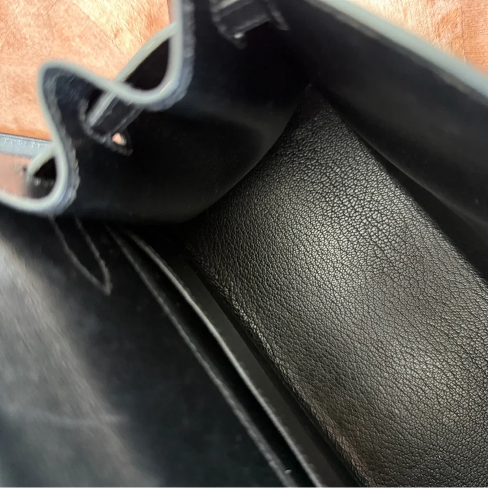 HERMÈS Black Vintage Mini Kelly Box Calfskin GHW - Picture 13 of 15